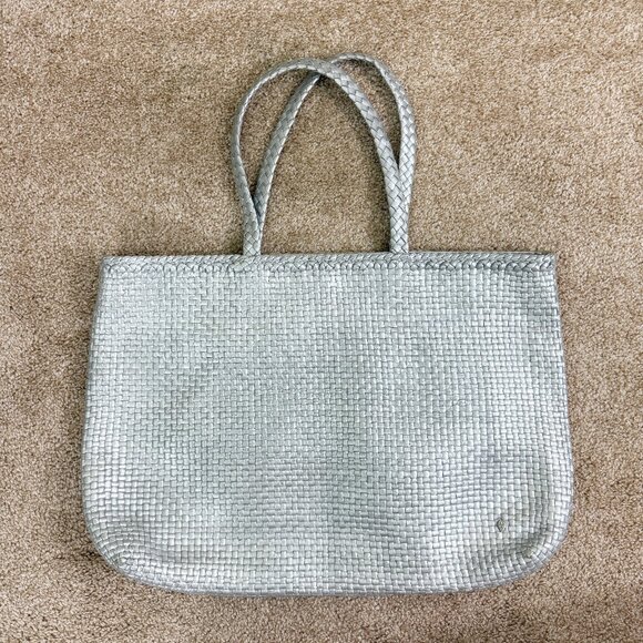 Helen Kaminski Metallic Silver Woven Leather Tote Bag EUC Snap Closure - Picture 1 of 8